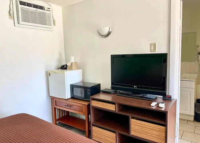 Travelers Motel Olney