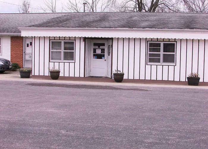 Travelers Motel 3*